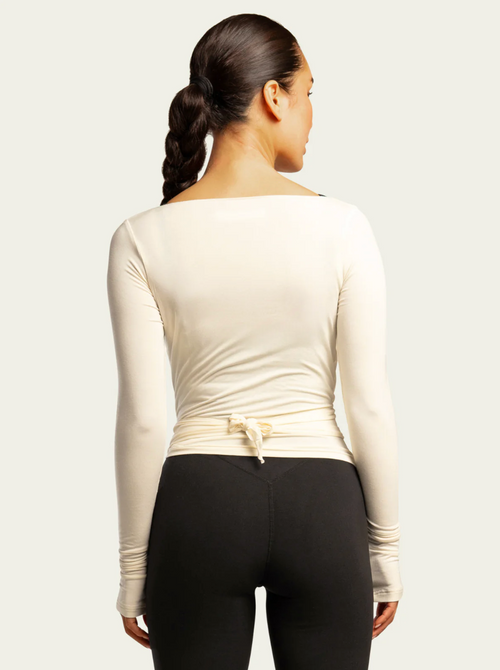 437 The Ballet Wrap in Cream